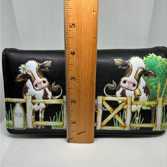 Shag Wear Farm Scene Wallet - Picture 10 of 10